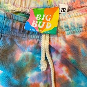 Big Bud Press Rainbow Magic Waters white colorful sweatpants M